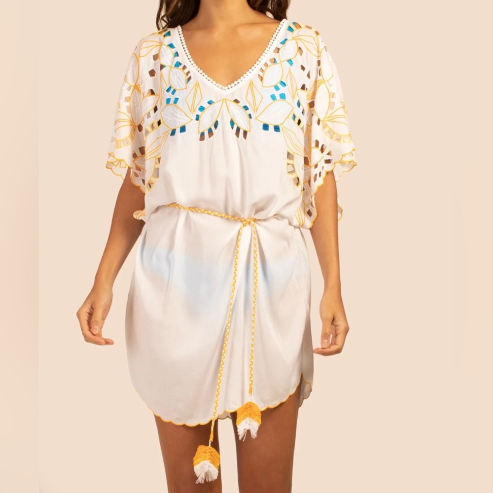 TRINA TURK SWIM & SPA COLLECTION EMBROIDERED COVER UP SIZE L-XL